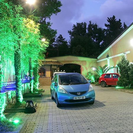 Eleon Hotel คูทายสิ ภายนอก รูปภาพ
