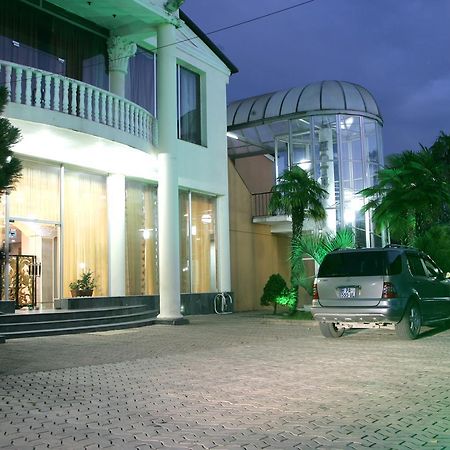 Eleon Hotel คูทายสิ ภายนอก รูปภาพ