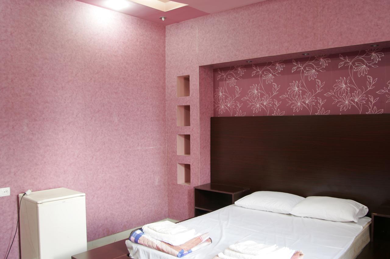 Eleon Hotel คูทายสิ ภายนอก รูปภาพ