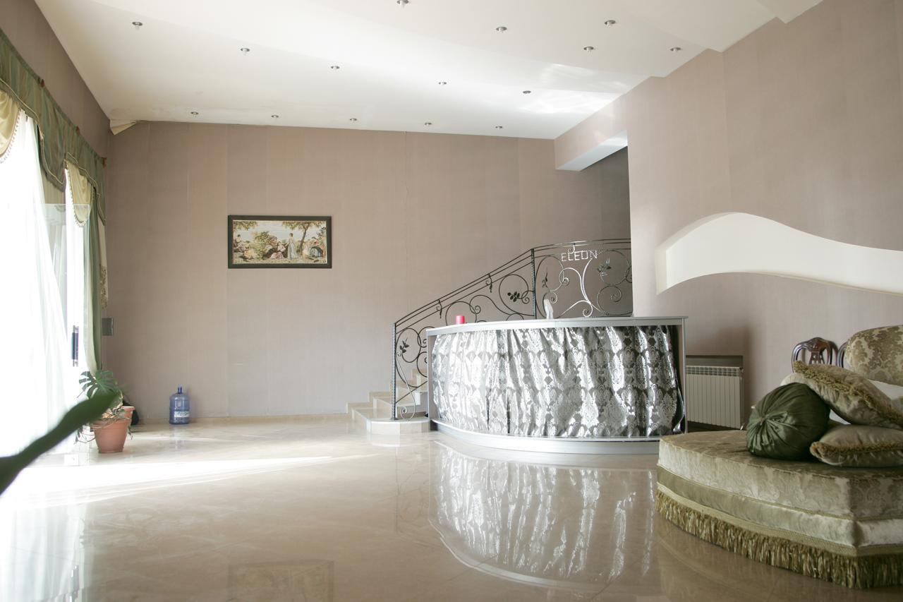 Eleon Hotel คูทายสิ ภายนอก รูปภาพ