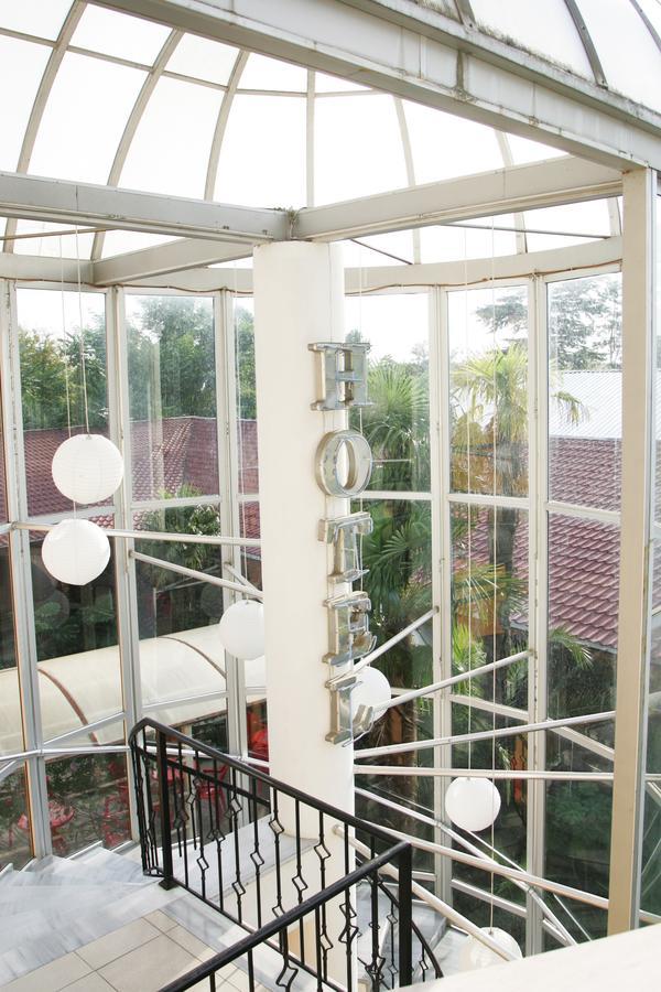 Eleon Hotel คูทายสิ ภายนอก รูปภาพ