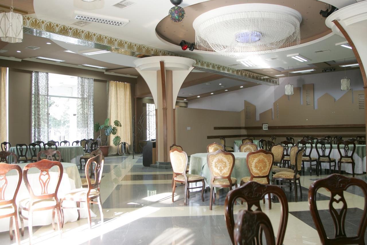 Eleon Hotel คูทายสิ ภายนอก รูปภาพ