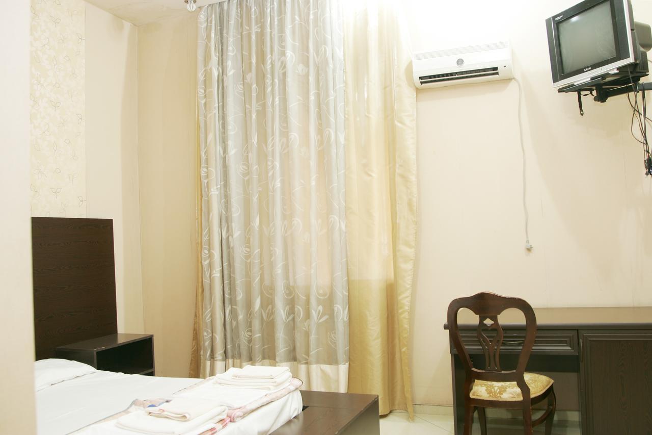 Eleon Hotel คูทายสิ ภายนอก รูปภาพ