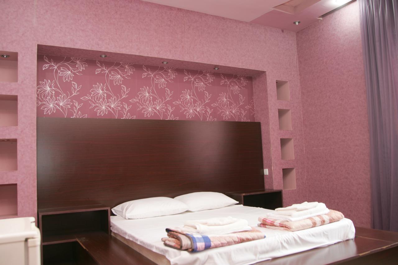 Eleon Hotel คูทายสิ ภายนอก รูปภาพ
